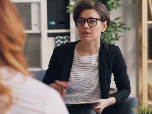 Exercice illégal de la médecine : risques pour coachs et thérapeutes en 2026