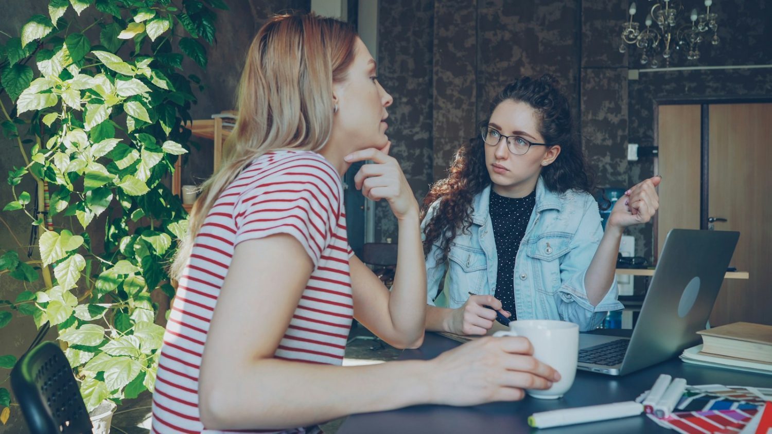 Peut-on enregistrer et transcrire une séance de coaching ou de thérapie avec une IA ?